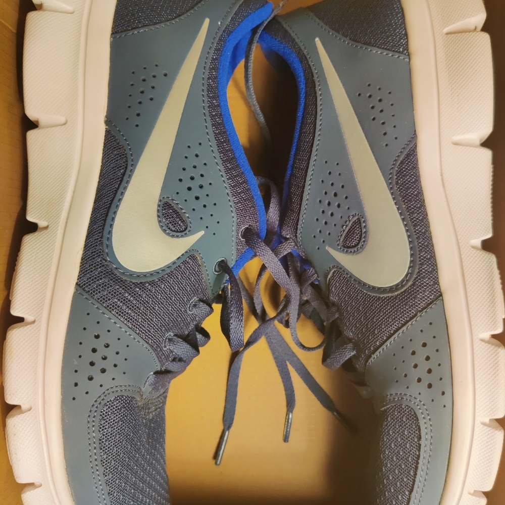 New Men's Nike shoes